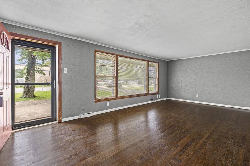 11517 Greenwood Street, Kansas City, MO 64134