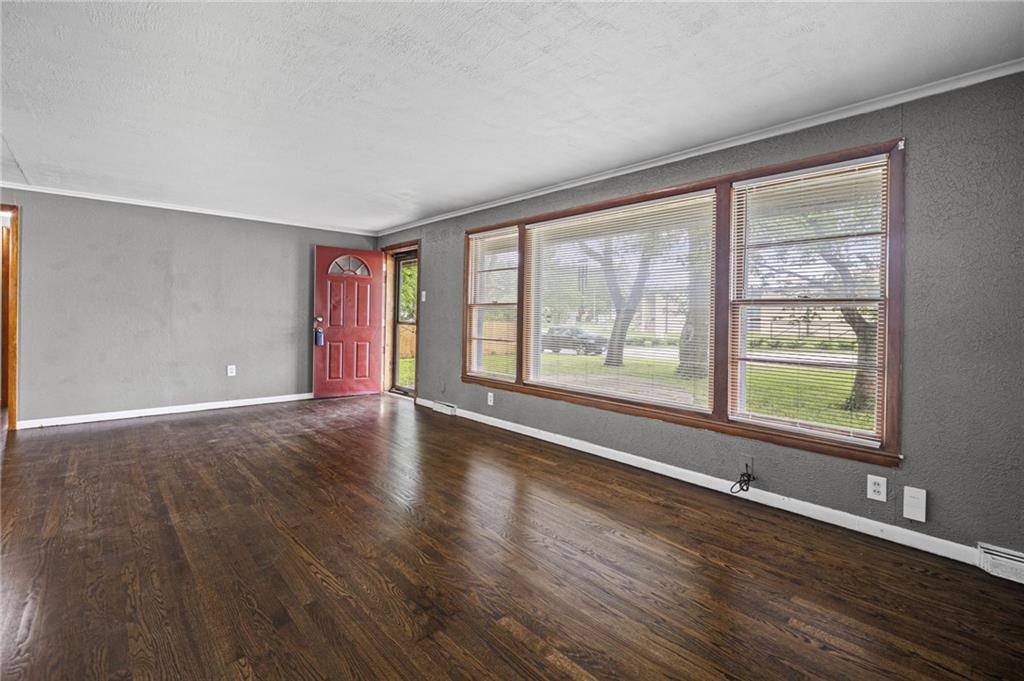 11517 Greenwood Street, Kansas City, MO 64134