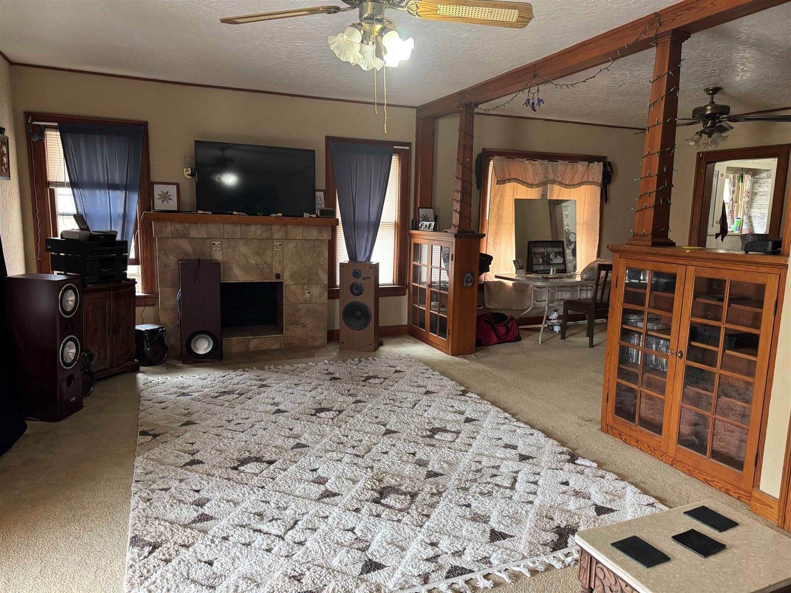 308 East 5th Ave, Arkansas City, KS 67005