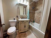 308 East 5th Ave, Arkansas City, KS 67005