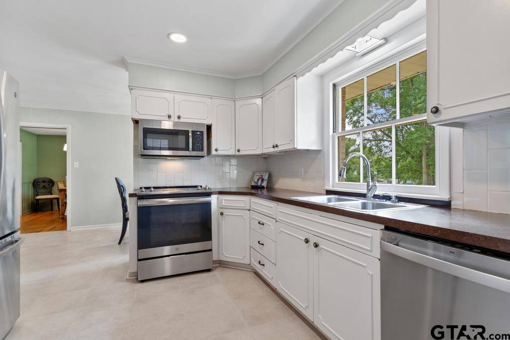 2830 S Cameron Ave, Tyler, TX 75701