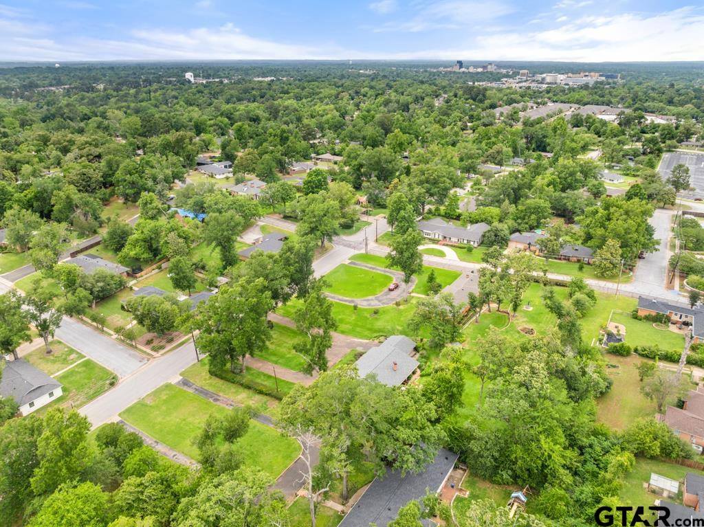 2830 S Cameron Ave, Tyler, TX 75701