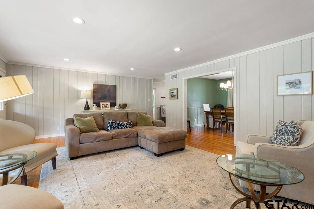 2830 S Cameron Ave, Tyler, TX 75701
