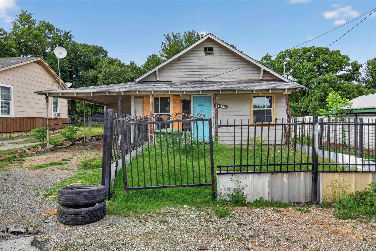 1107 SE 24th St, Mineral Wells, TX 76067