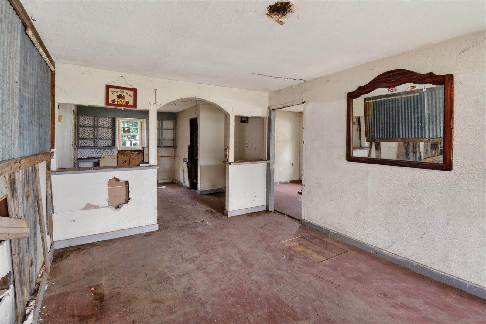 1107 SE 24th St, Mineral Wells, TX 76067