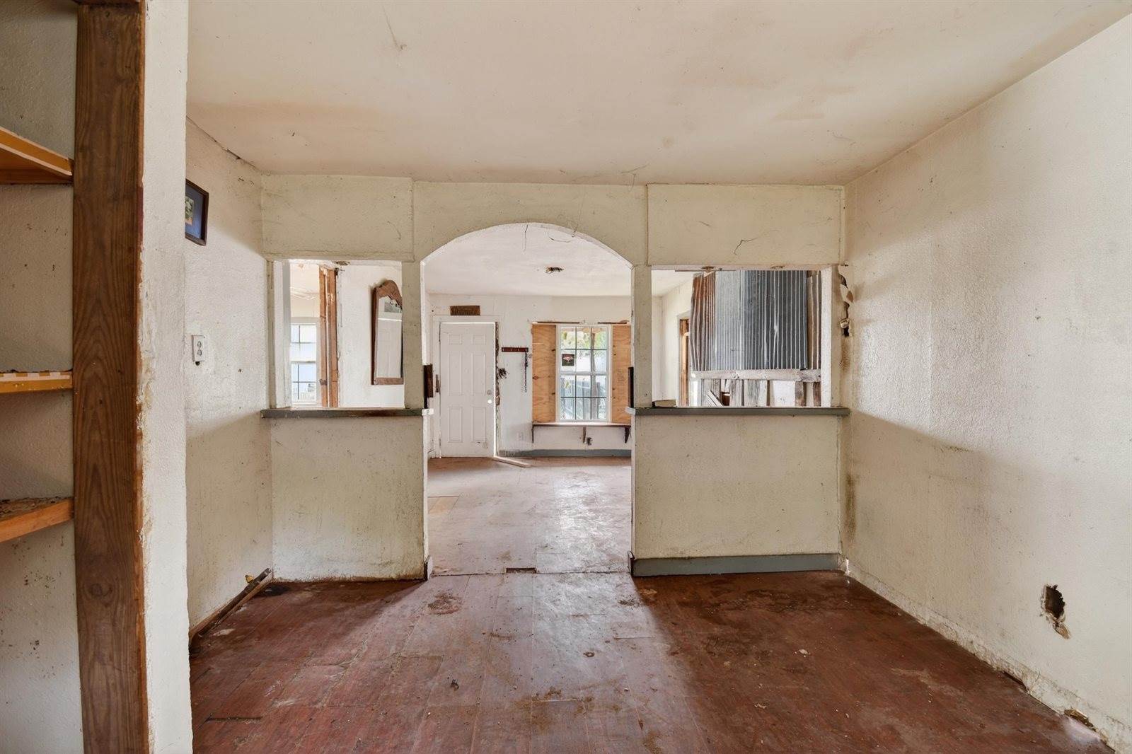 1107 SE 24th St, Mineral Wells, TX 76067