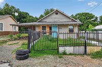 1107 SE 24th St, Mineral Wells, TX 76067