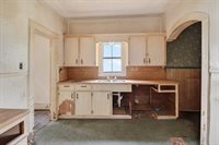 321 S 8th Ave, Out Of Area, TX 75860