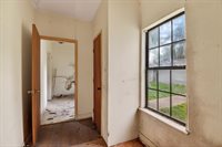 321 S 8th Ave, Out Of Area, TX 75860