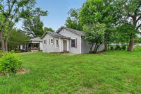 321 S 8th Ave, Out Of Area, TX 75860