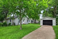 321 S 8th Ave, Out Of Area, TX 75860