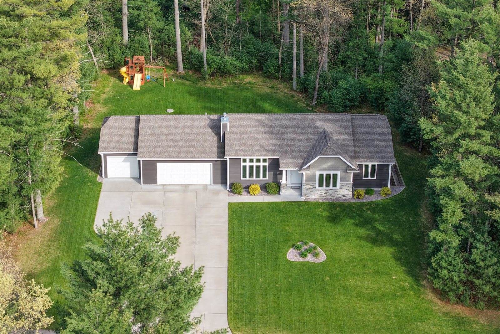 2430 Crystal Lane, Wisconsin Rapids, WI 54494