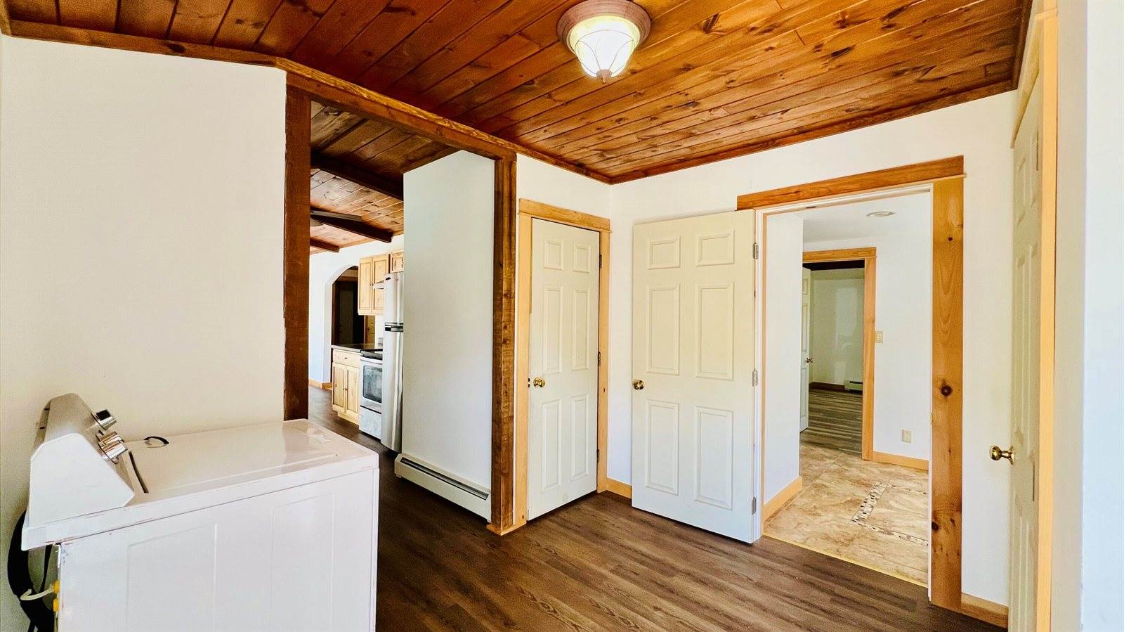 50 River Road, Howland, ME 04448