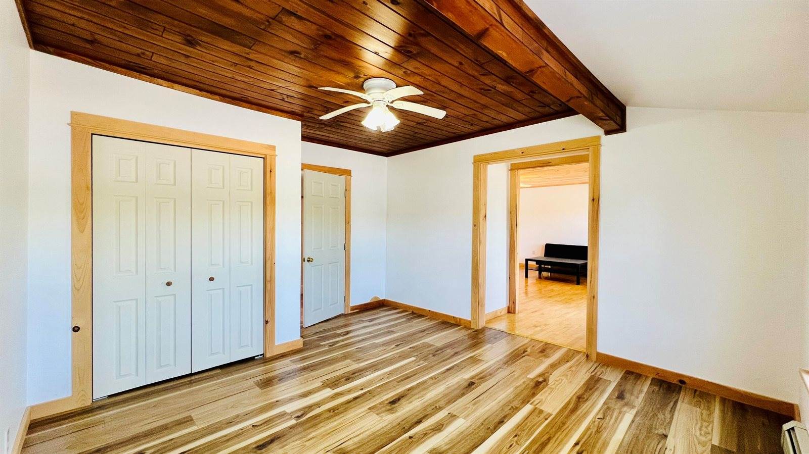 50 River Road, Howland, ME 04448