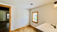 50 River Road, Howland, ME 04448