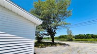 50 River Road, Howland, ME 04448