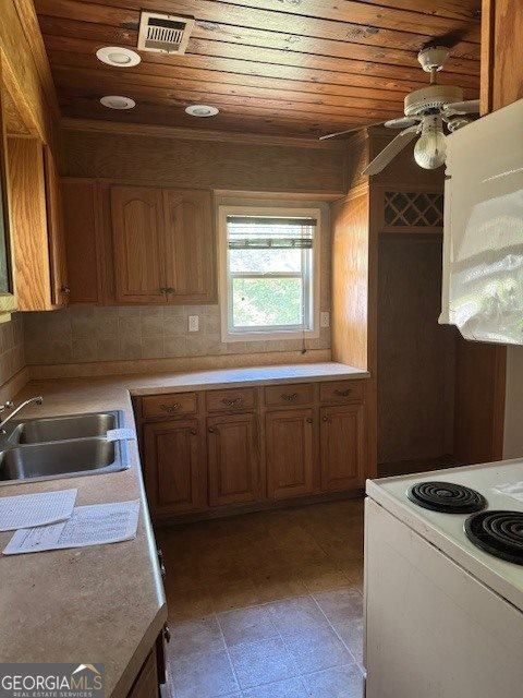 201 Davis Drive, Centerville, GA 31028