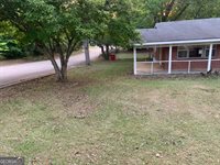 201 Davis Drive, Centerville, GA 31028