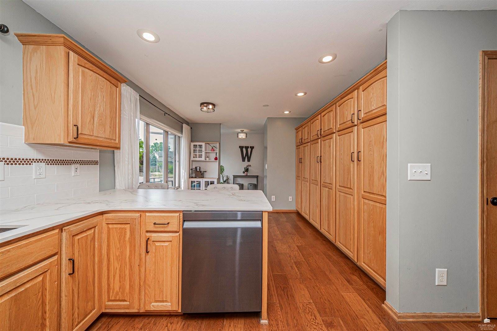 115 Harvard Pl, Manhattan, KS 66502