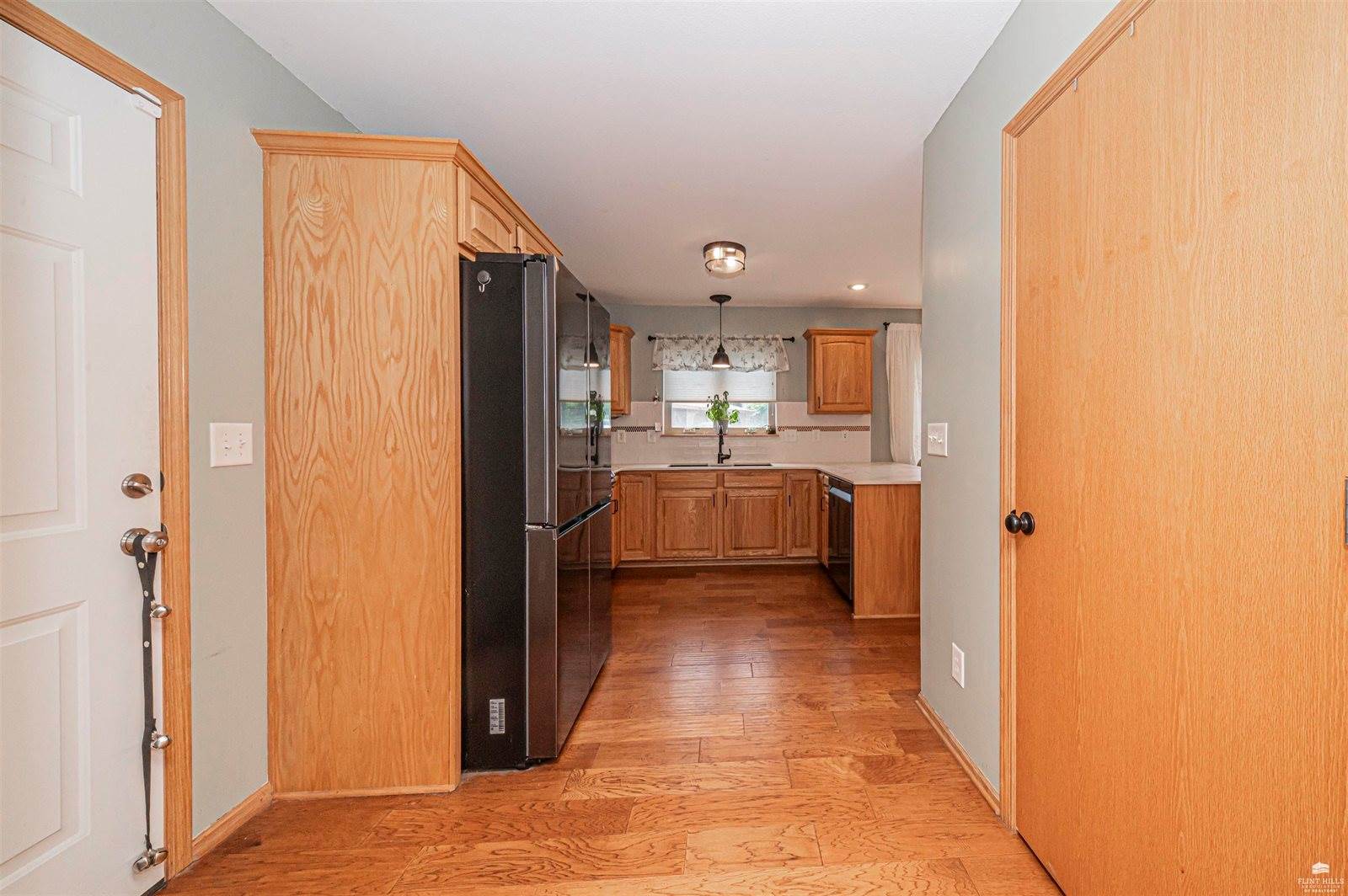 115 Harvard Pl, Manhattan, KS 66502