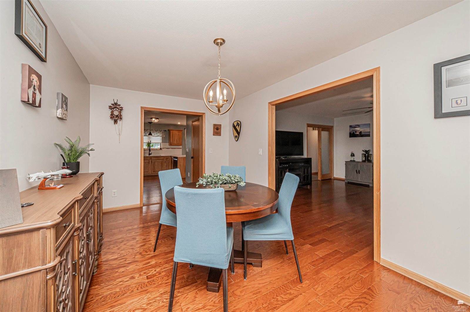 115 Harvard Pl, Manhattan, KS 66502