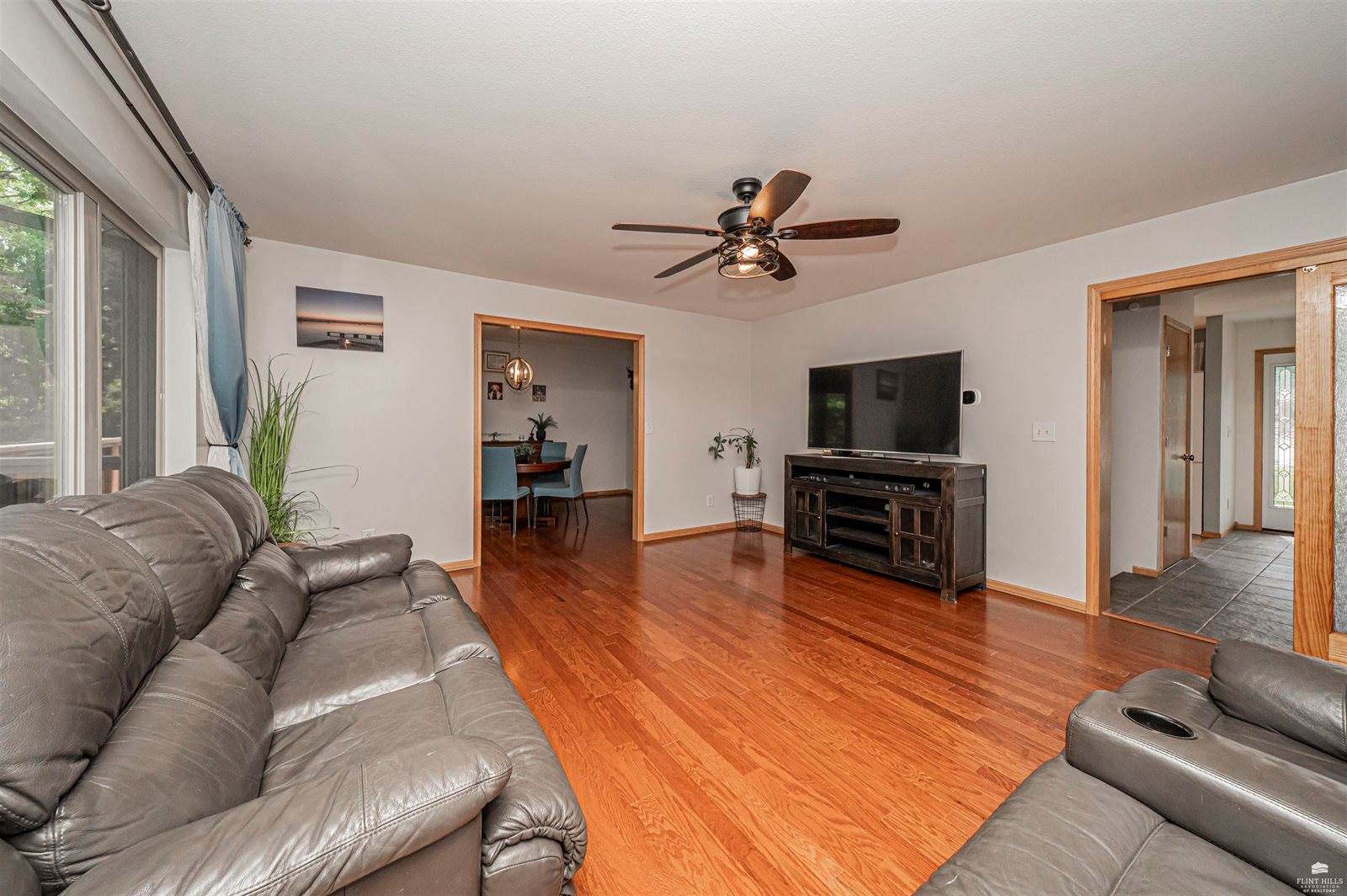 115 Harvard Pl, Manhattan, KS 66502