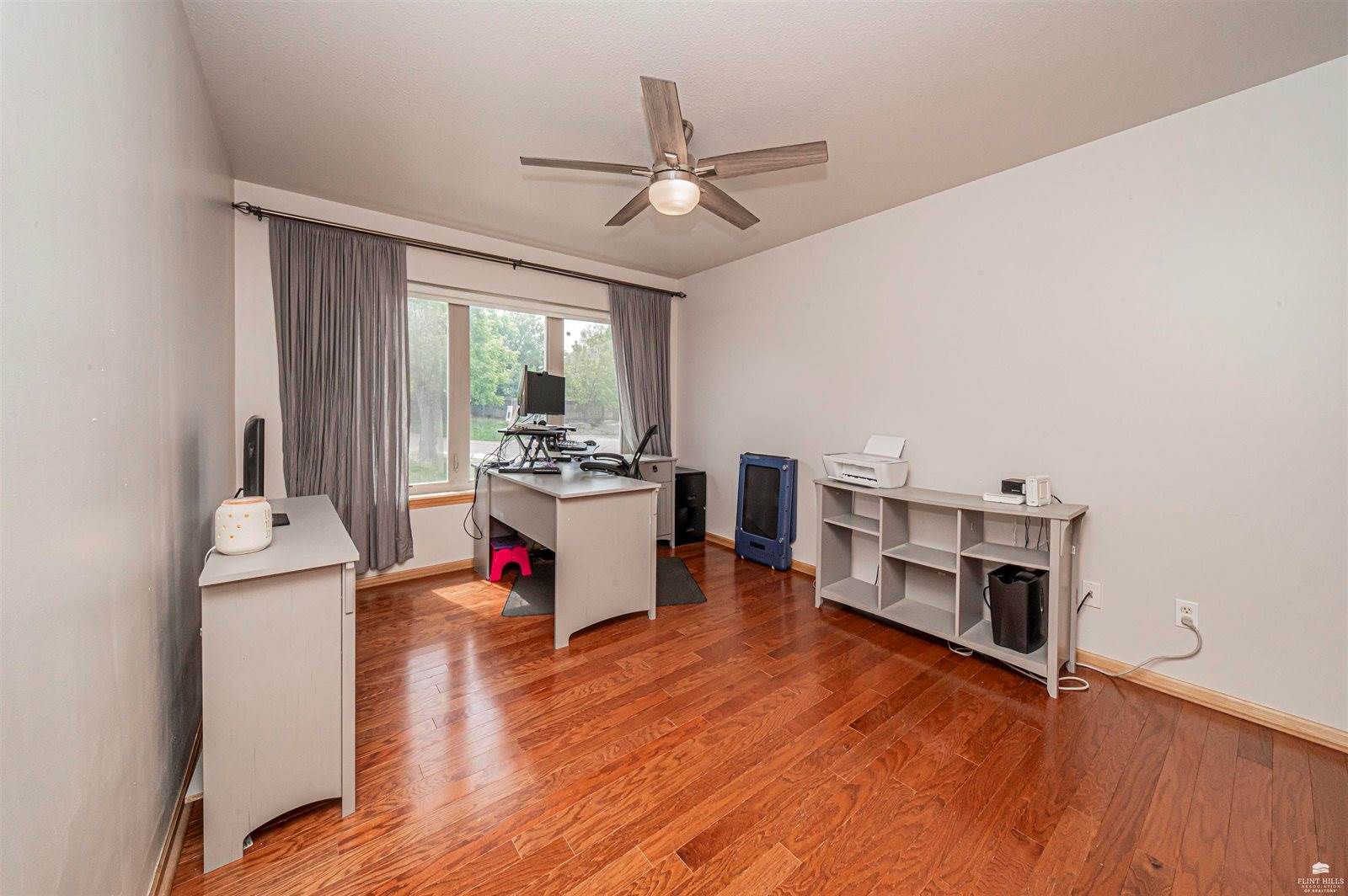 115 Harvard Pl, Manhattan, KS 66502