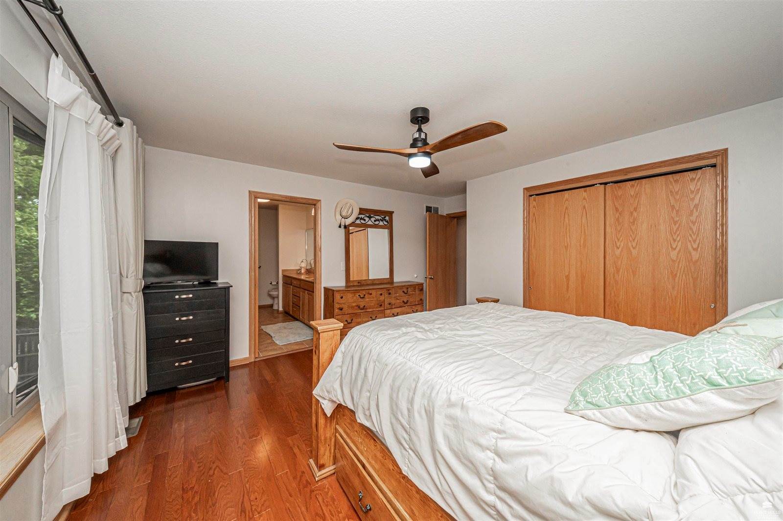 115 Harvard Pl, Manhattan, KS 66502
