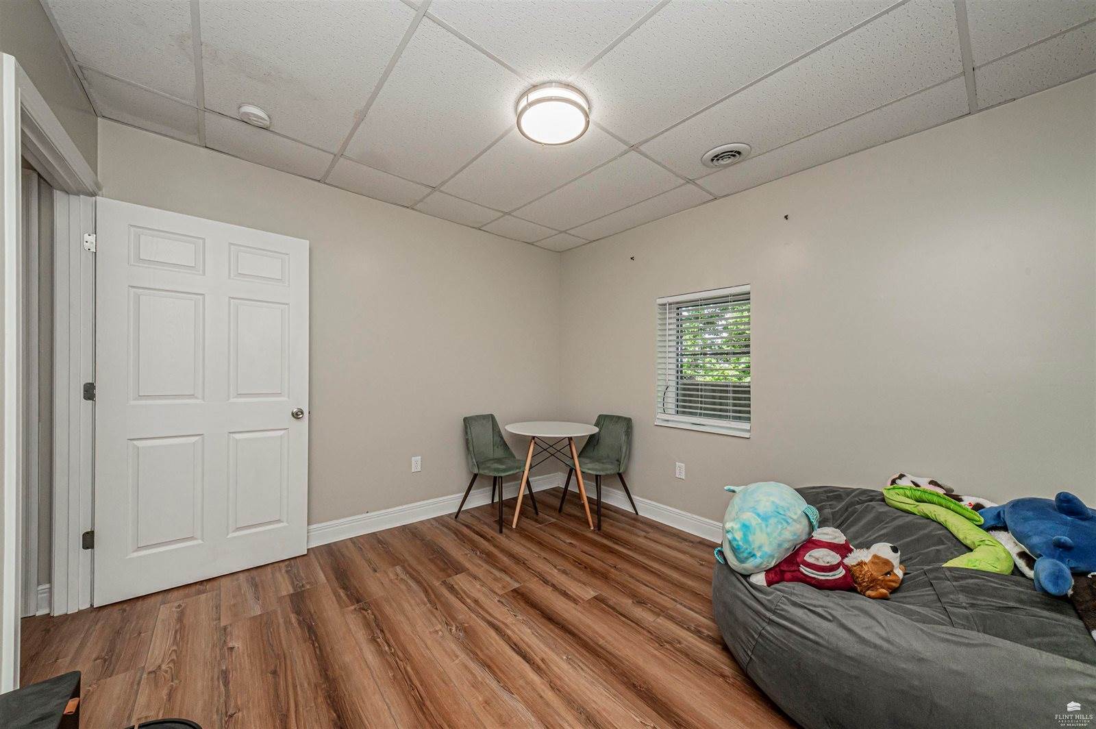 115 Harvard Pl, Manhattan, KS 66502