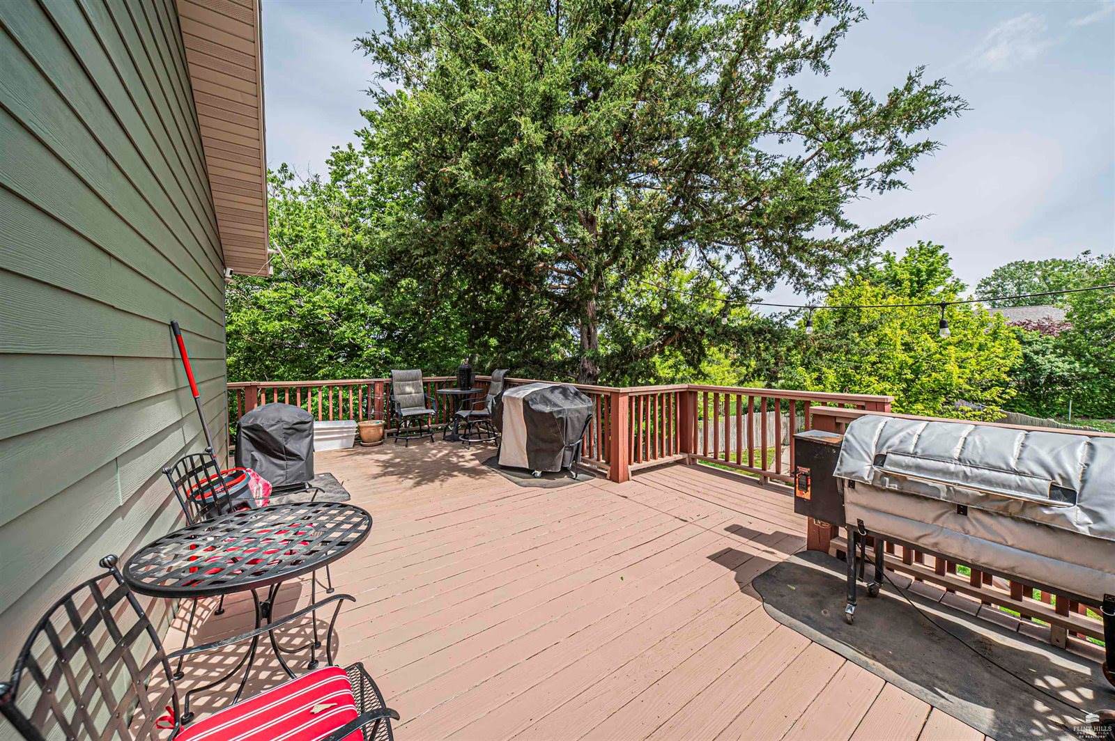 115 Harvard Pl, Manhattan, KS 66502