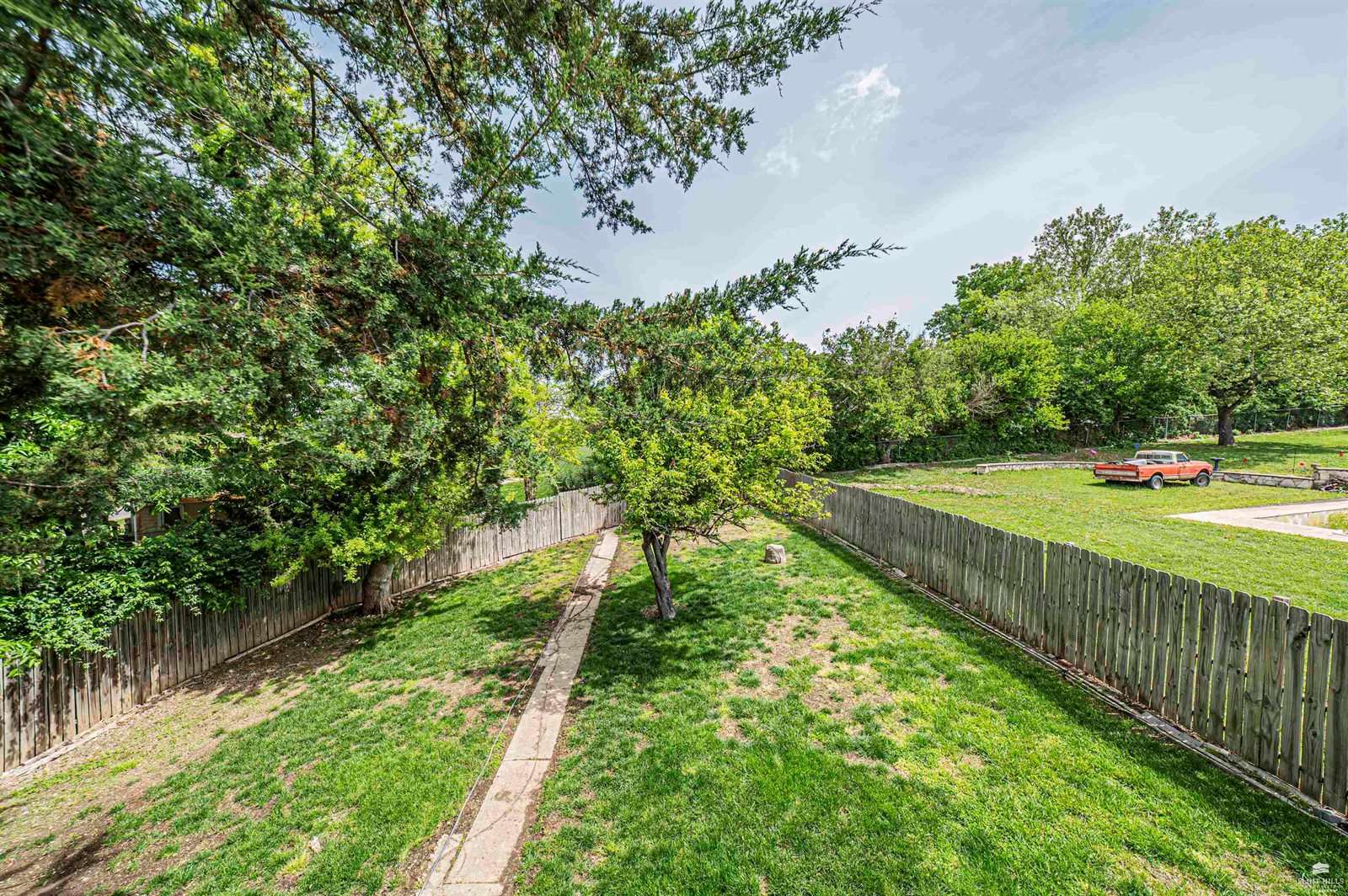 115 Harvard Pl, Manhattan, KS 66502