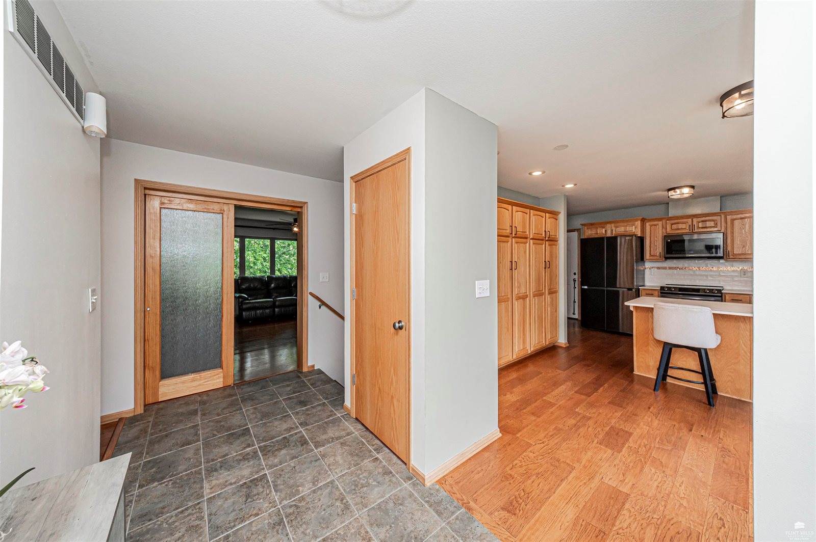 115 Harvard Pl, Manhattan, KS 66502