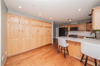 115 Harvard Pl, Manhattan, KS 66502