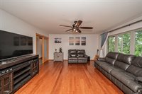 115 Harvard Pl, Manhattan, KS 66502