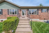 115 Harvard Pl, Manhattan, KS 66502
