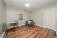115 Harvard Pl, Manhattan, KS 66502