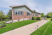 115 Harvard Pl, Manhattan, KS 66502