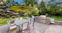 17 Tappanwood Drive, Locust Valley, NY 11560