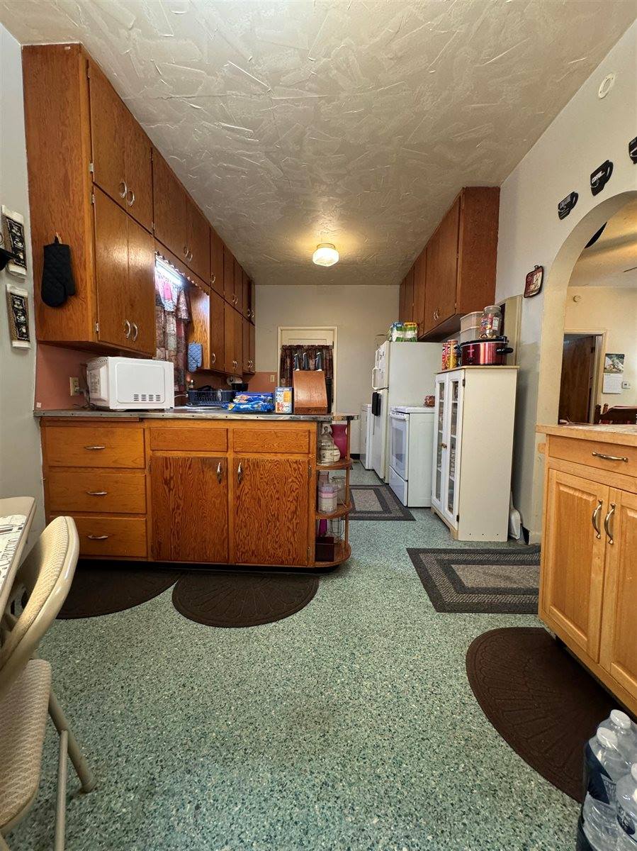 615 North 2nd, Arkansas City, KS 67005