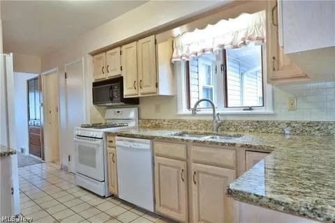 735 Brookfield Avenue, Boardman, OH 44512