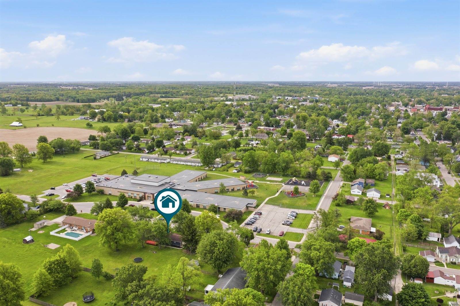 315 E McDonald Street, Hartford City, IN 47348