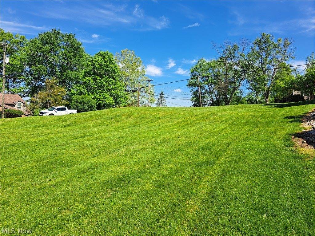 1724 Brenton Road, Cambridge, OH 43725