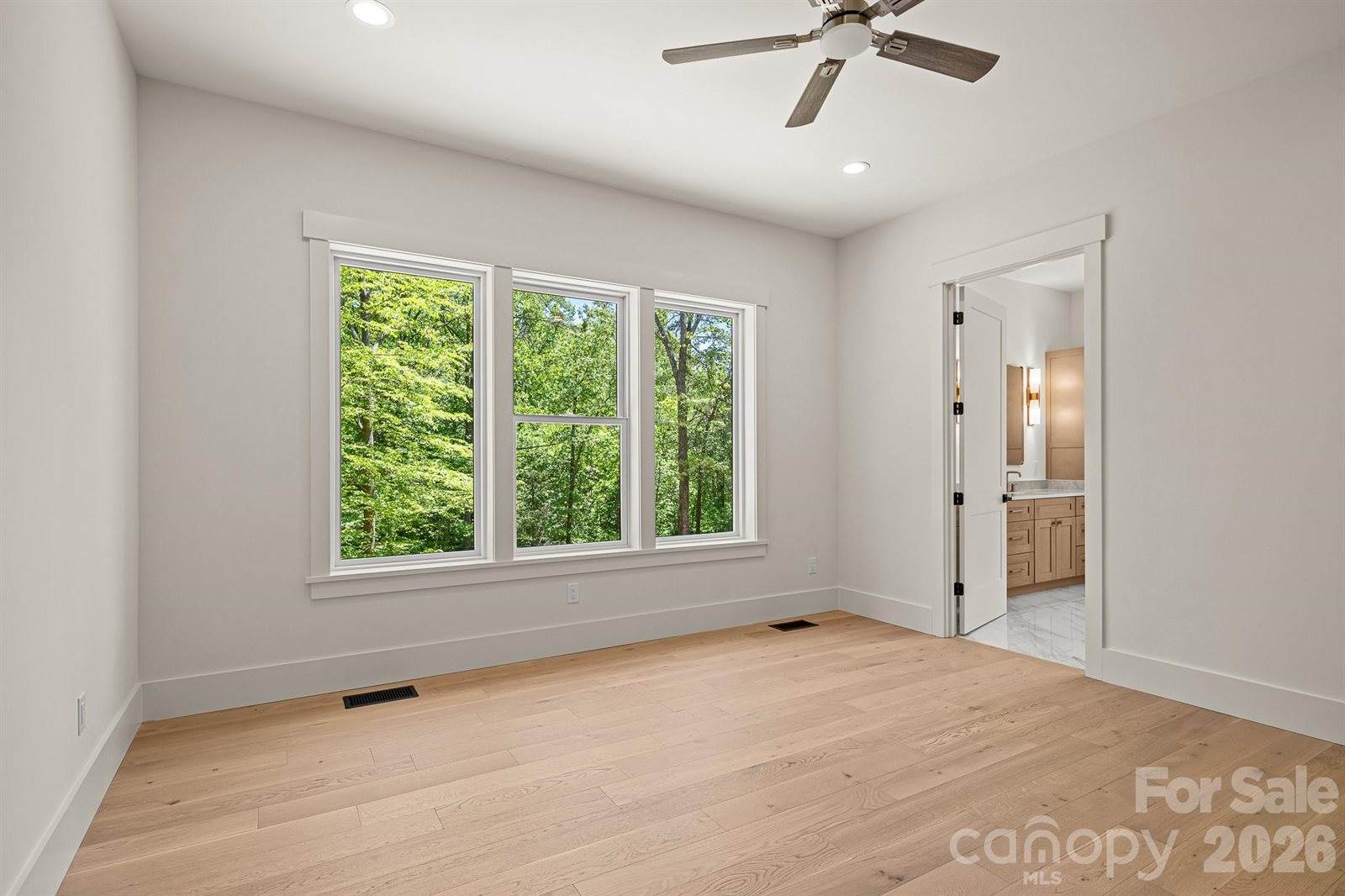 164 Reserve Way, Hendersonville, NC 28792