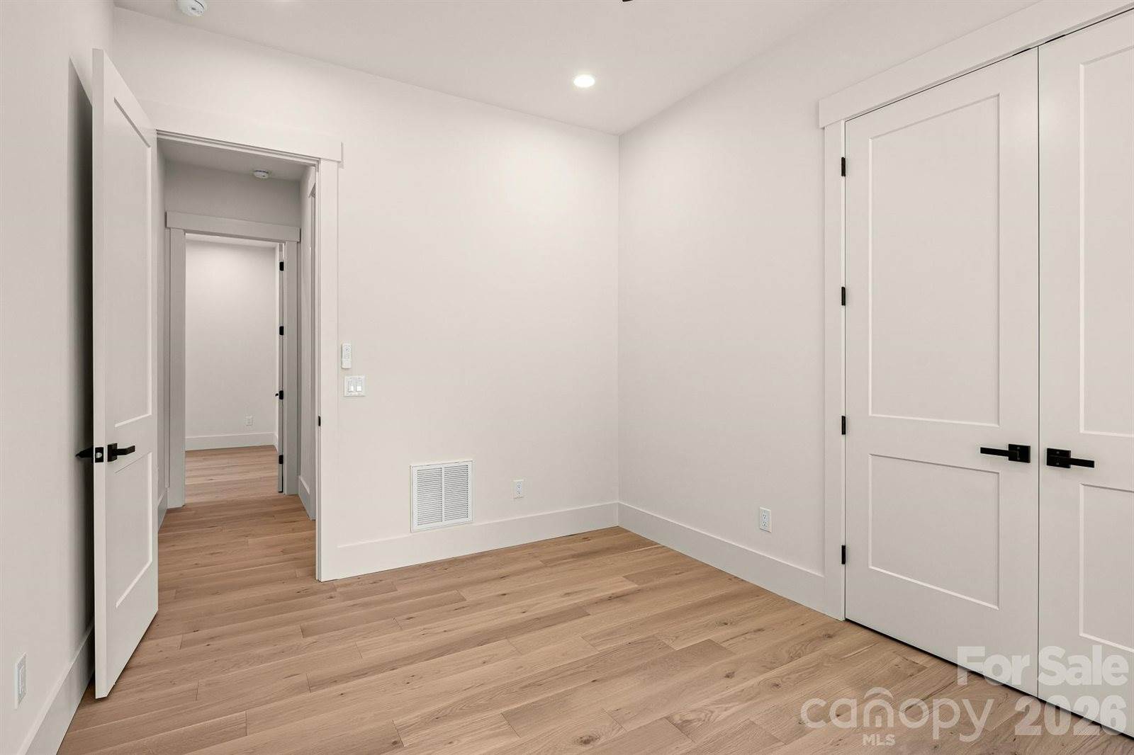 164 Reserve Way, Hendersonville, NC 28792
