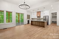 164 Reserve Way, Hendersonville, NC 28792