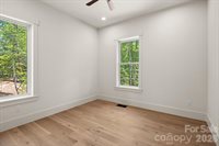 164 Reserve Way, Hendersonville, NC 28792