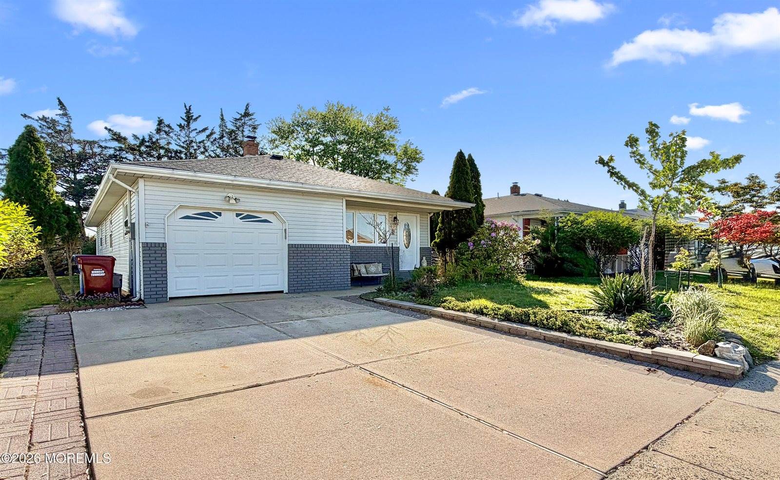 67 Castle Harbor Drive, Toms River, NJ 08757