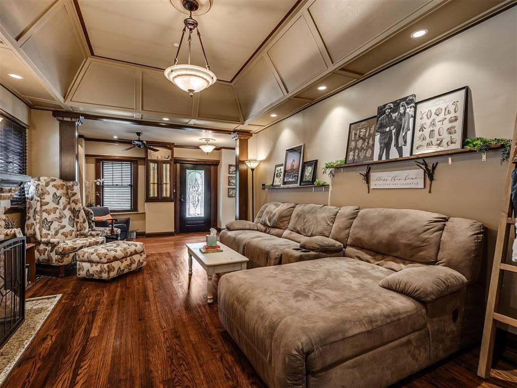 1128 North Broadway Avenue, Shawnee, OK 74801
