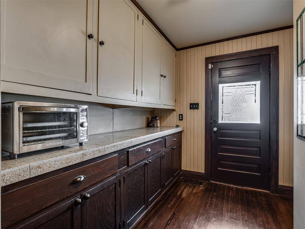 1128 North Broadway Avenue, Shawnee, OK 74801