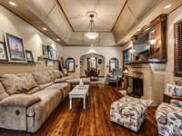 1128 North Broadway Avenue, Shawnee, OK 74801